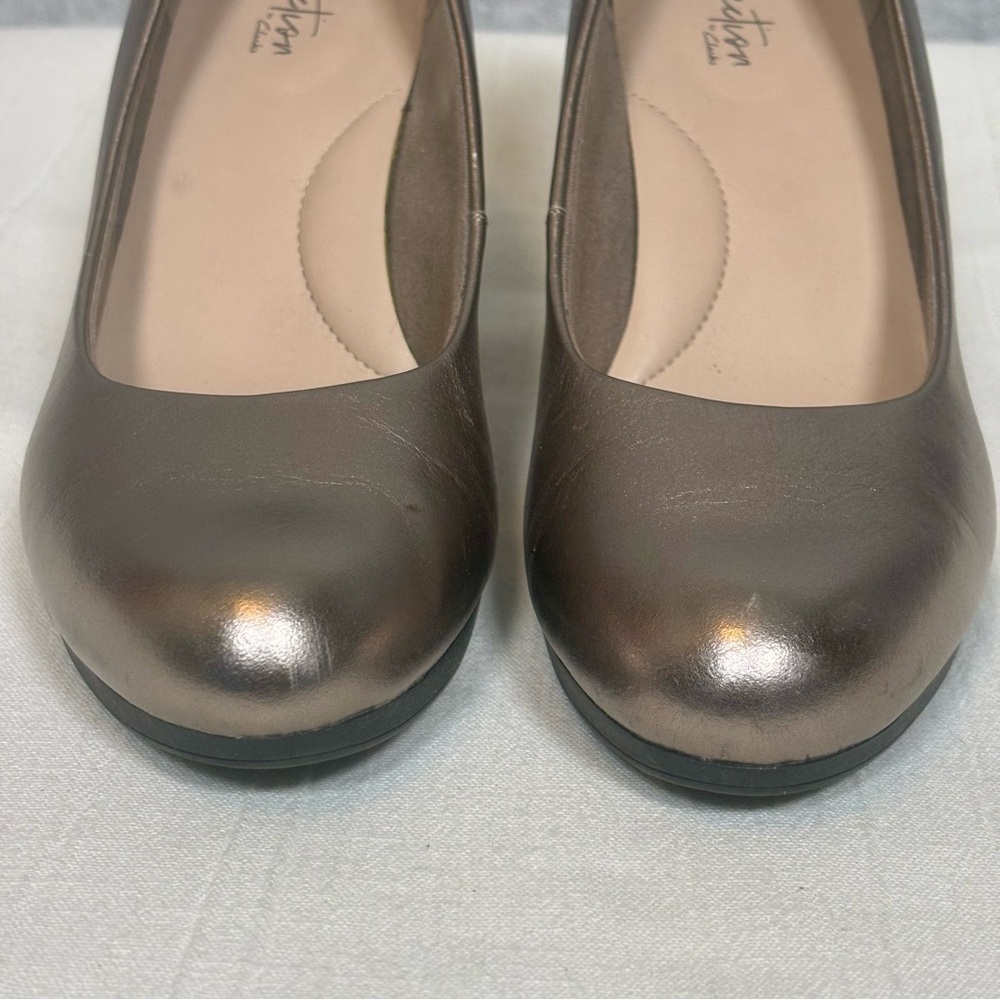Clarks Ambyr Joy High-Heeled Comfort Leather Pumps Shoes-Gold-Women Size 9 - Picture 2 of 10